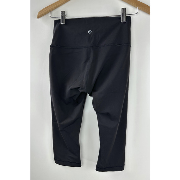 Lululemon Wunder Under Hi-Rise 1/2 Tight Full-On Luxtreme 17" Black Crop Size 6 - Picture 9 of 13
